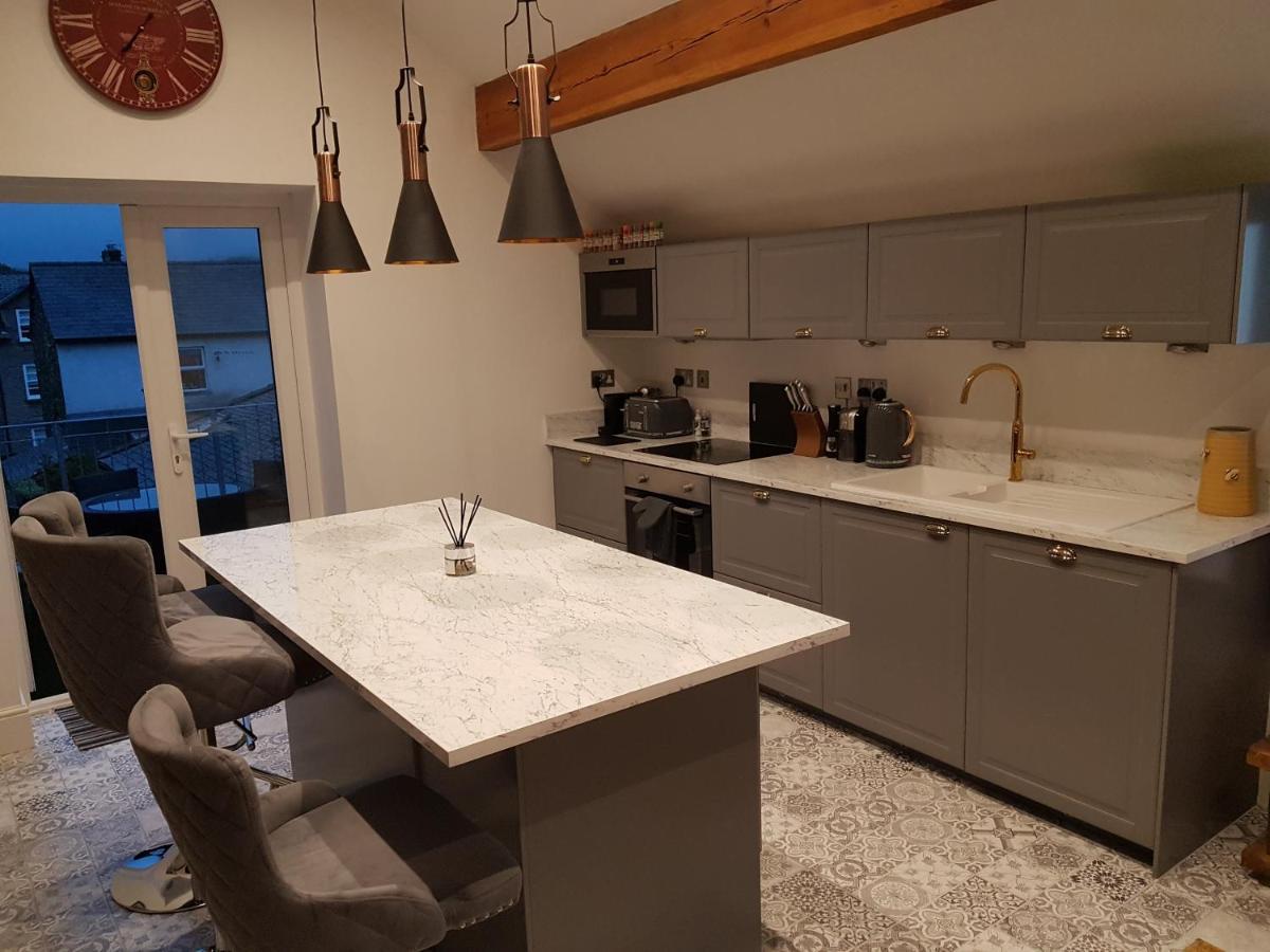 Central Windermere Luxury Two Bed Apartment Dog Friendly Bagian luar foto