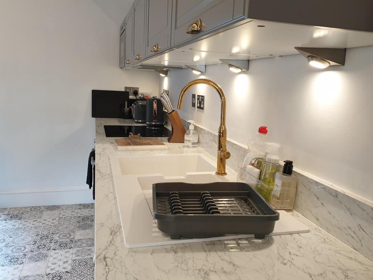 Central Windermere Luxury Two Bed Apartment Dog Friendly Bagian luar foto